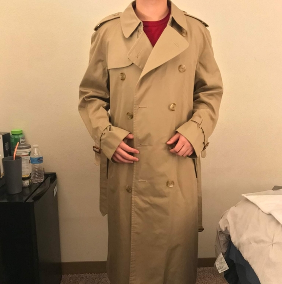 Burberry coat - Picture 2 of 6